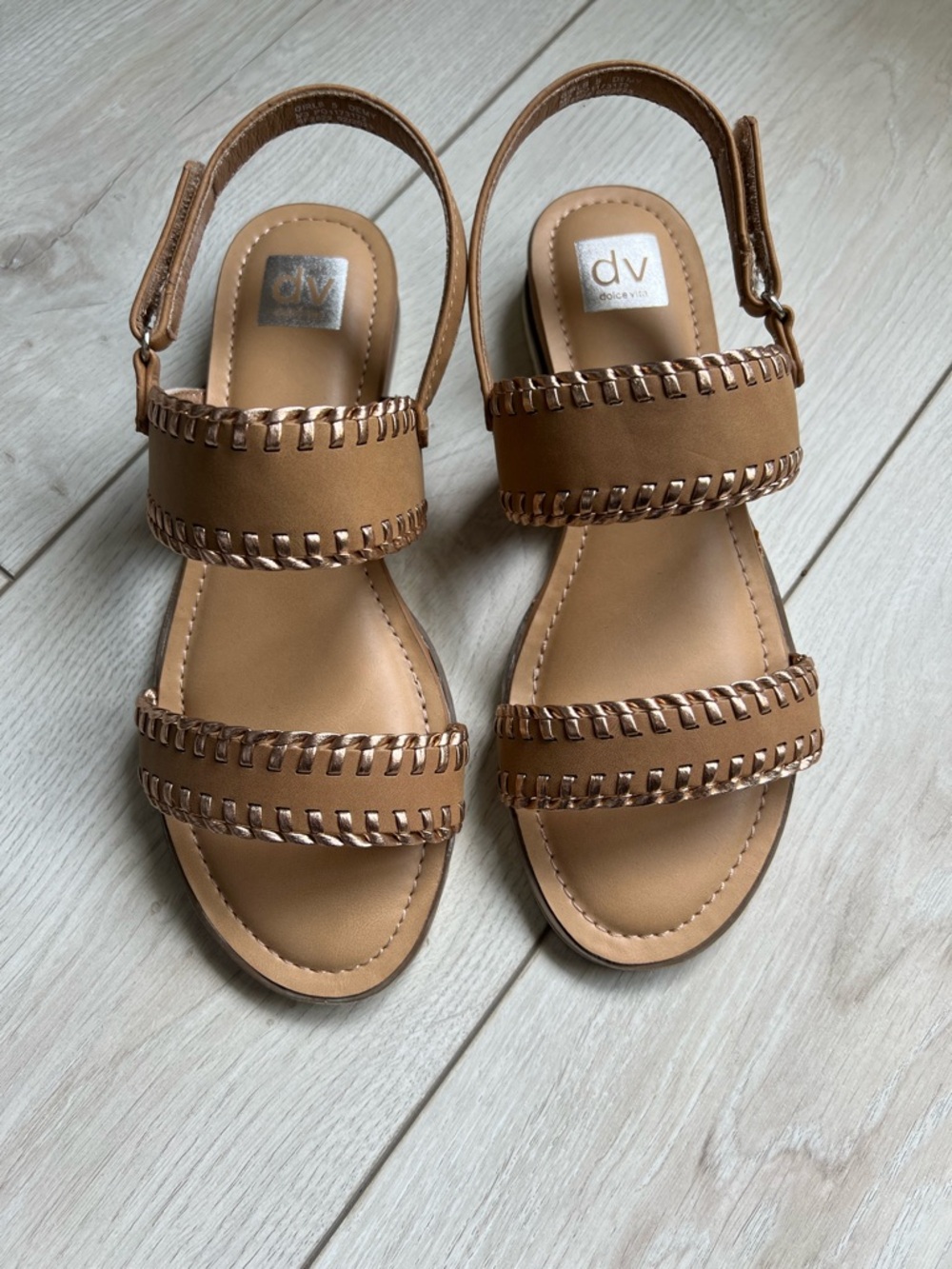 NEW DV by Dolce Vita Cognac Brown Double-Strap Sandals. NWOT. Size 5 fits like 6